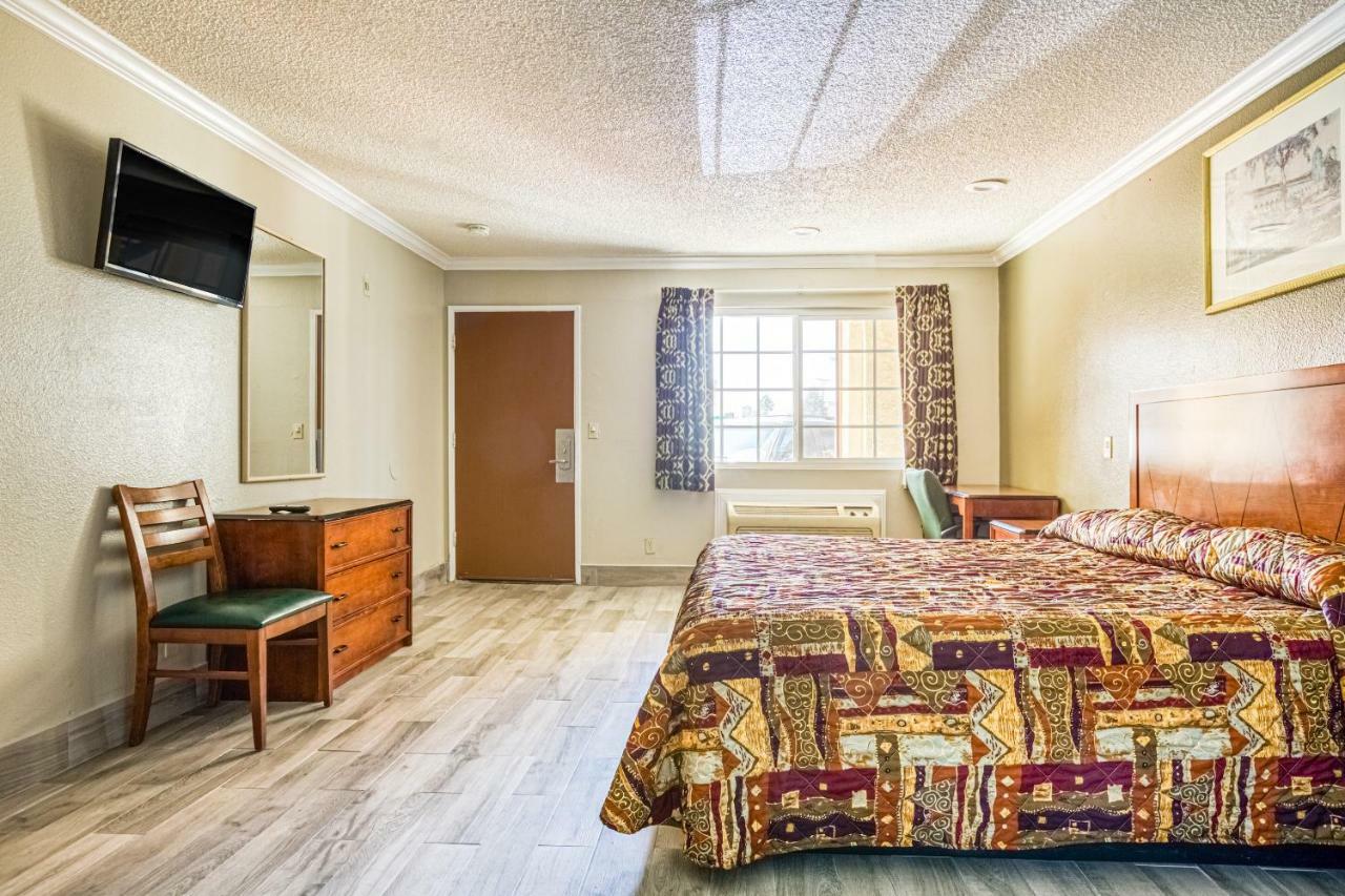 Hotel Whittier, Ca I-605 Bagian luar foto