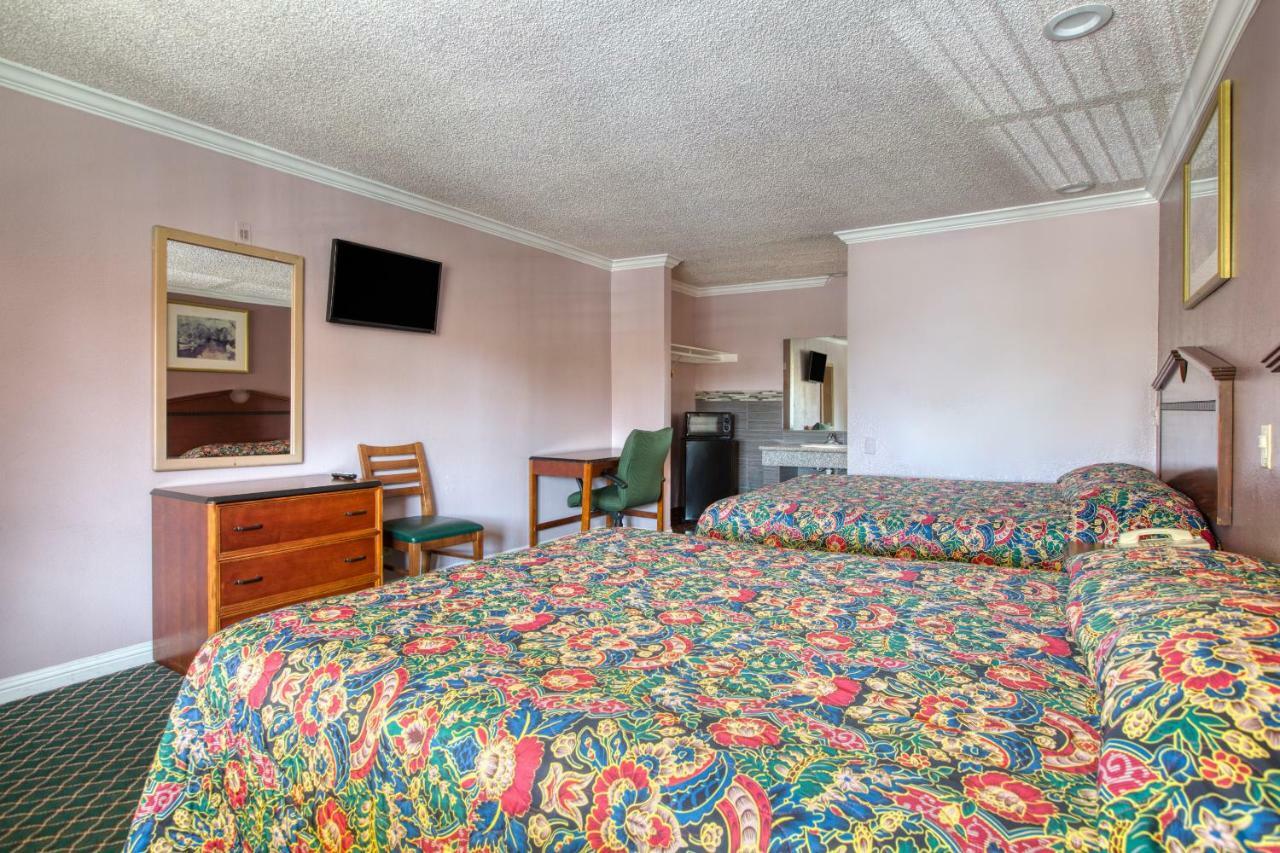 Hotel Whittier, Ca I-605 Bagian luar foto